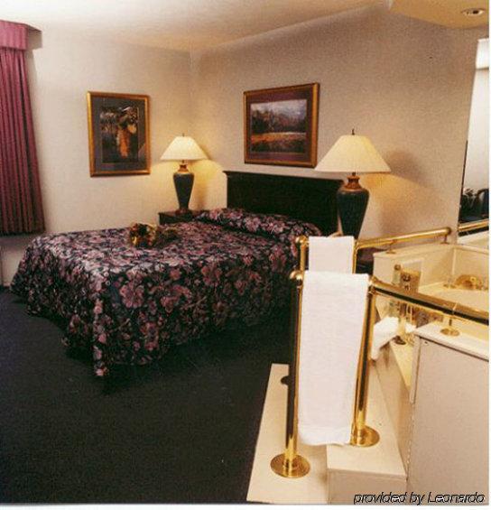 Lees Inn & Suites Манси Номер фото